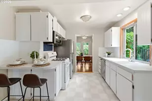 8390 SW Godwin Ct, Portland, OR 97223 - Photo 10