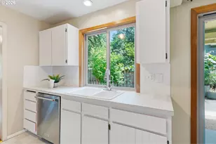8390 SW Godwin Ct, Portland, OR 97223 - Photo 12