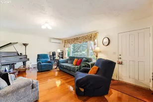 18050 SE Langensand Rd, Sandy, OR 97055 - Photo 2