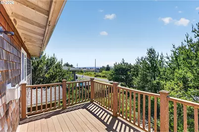 1902 NW Cedar Crest Pl, Waldport, OR 97394 - Photo 8