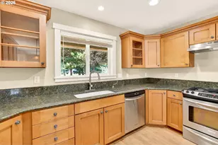 1902 NW Cedarcrest Pl, Waldport, OR 97394 - Photo 16