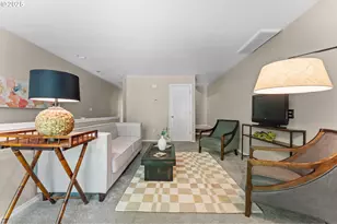 3368 SW Delaney Pl, Portland, OR 97225 - Photo 4