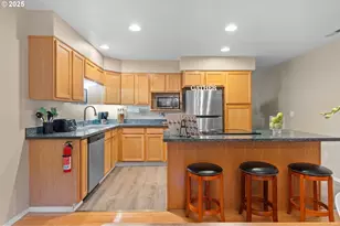 3368 SW Delaney Pl, Portland, OR 97225 - Photo 10