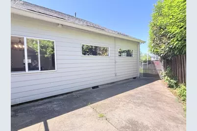 22286 NE Shaver Ct, Fairview, OR 97024 - Photo 30