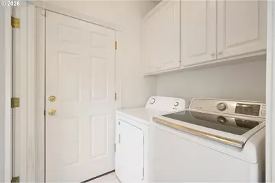 1630 Ridgley Blvd, Eugene, OR 97401 - Photo 18