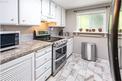 4059 Donald St #F, Eugene, OR 97405 - Photo 14