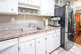 4059 Donald St, Eugene, OR 97405 - Photo 16
