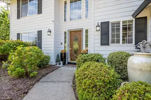 215 W St James Pl, Longview, WA 98632 - Photo 26