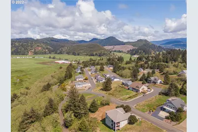 110 Reddekopp Dr, Pacific City, OR 97135 - Photo 10