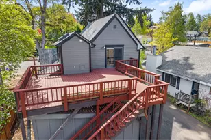 1220 Eugene St, Hood River, OR 97031 - Photo 4