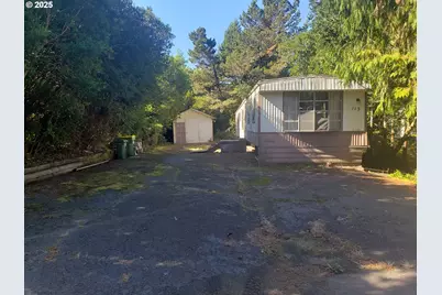 1600 Rhododendron Dr #113, Florence, OR 97439 - Photo 1
