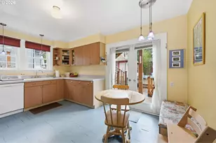 3136 NE Couch St, Portland, OR 97232 - Photo 12