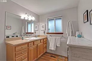 3869 NW 166th Dr, Beaverton, OR 97006 - Photo 14