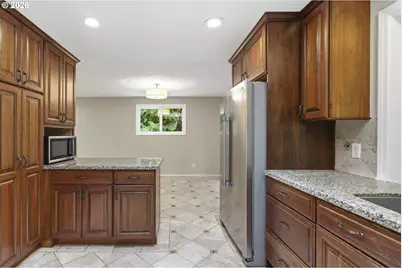 18110 NE 159th Ave, Brush Prairie, WA 98606 - Photo 16