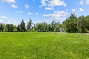 1228 S Quartz Dr, Cornelius, OR 97113 - Photo 16