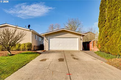 215 Sycamore St, Woodland, WA 98674 - Photo 2