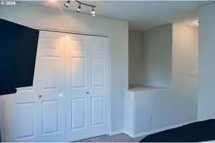 13700 SW Scholls Ferry Rd, Beaverton, OR 97007 - Photo 16