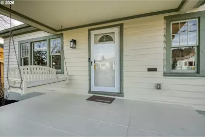 1905 SE 58th Ave, Portland, OR 97215 - Photo 2