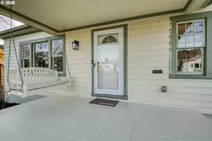 1905 SE 58th Ave, Portland, OR 97215 - Photo 2