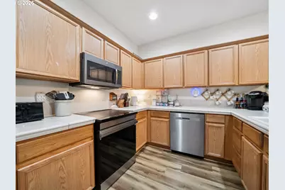 38771 Barlow Pkwy, Sandy, OR 97055 - Photo 4