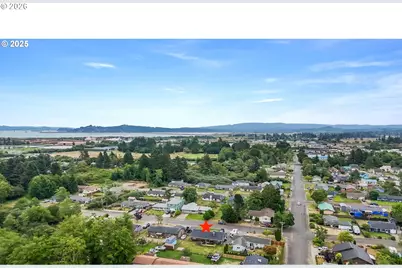 135 NW Cedar Ct, Warrenton, OR 97146 - Photo 28