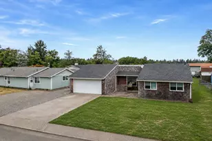 135 NW Cedar Ct, Warrenton, OR 97146 - Photo 30