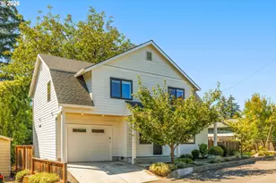 8275 SE 29th Pl, Portland, OR 97202 - Photo 2