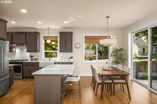 8275 SE 29th Pl, Portland, OR 97202 - Photo 10