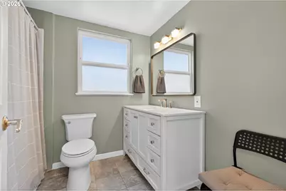 404 W 9th St, The Dalles, OR 97058 - Photo 16
