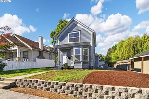 404 W 9th St, The Dalles, OR 97058 - Photo 2