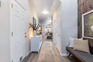 1603 SW Hewitt Ave, Troutdale, OR 97060 - Photo 2