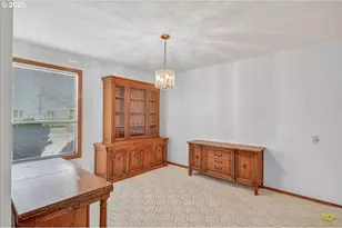 2332 NE 158th Ave, Portland, OR 97230 - Photo 8