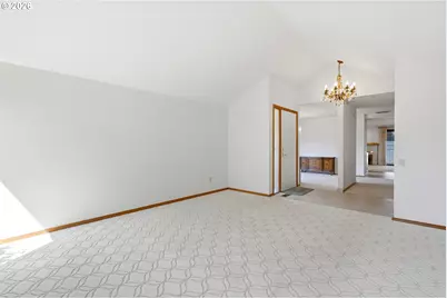2332 NE 158th Ave, Portland, OR 97230 - Photo 6