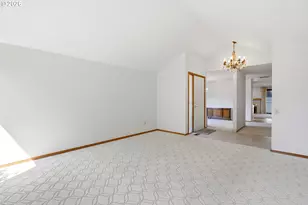 2332 NE 158th Ave, Portland, OR 97230 - Photo 6