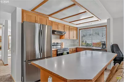 2332 NE 158th Ave, Portland, OR 97230 - Photo 12