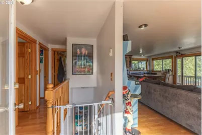 2310 Orr Ln, Eugene, OR 97405 - Photo 6
