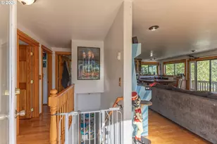 2310 Orr Ln, Eugene, OR 97405 - Photo 6