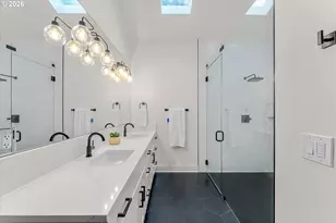 5619 SW Windsor Ct, Portland, OR 97221 - Photo 22