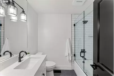 5619 SW Windsor Ct, Portland, OR 97221 - Photo 28