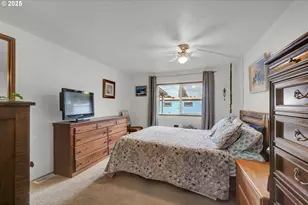 34185 El Roble Ave, Eugene, OR 97405 - Photo 8