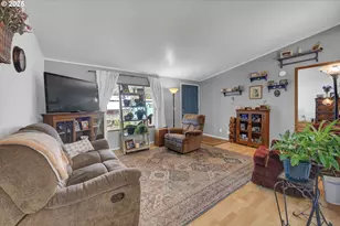 34185 El Roble Ave, Eugene, OR 97405 - Photo 6
