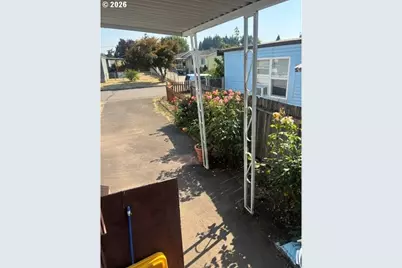 34185 El Roble Ave, Eugene, OR 97405 - Photo 2