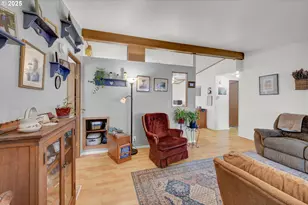 34185 El Roble Ave, Eugene, OR 97405 - Photo 12