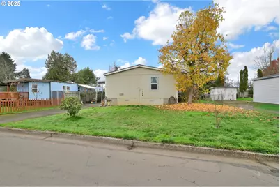 34185 El Roble Ave, Eugene, OR 97405 - Photo 2