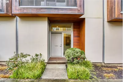 628 NE Knott St #9, Portland, OR 97212 - Photo 2