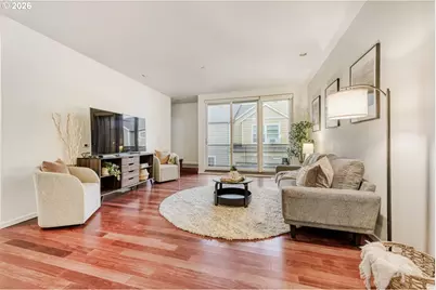 628 NE Knott St #9, Portland, OR 97212 - Photo 6