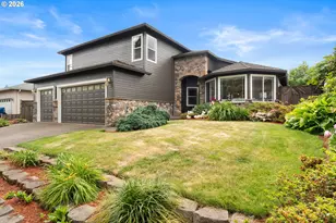 18938 Cathy Adams Dr, Oregon City, OR 97045 - Photo 2