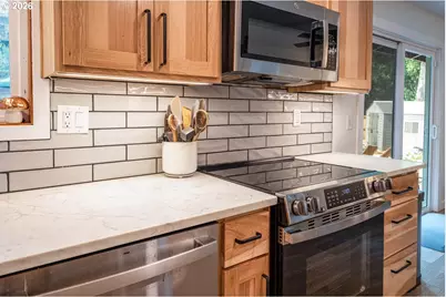 2540 W 22nd Ave, Eugene, OR 97405 - Photo 12