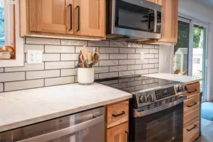 2540 W 22nd Ave, Eugene, OR 97405 - Photo 12