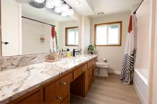 2540 W 22nd Ave, Eugene, OR 97405 - Photo 26